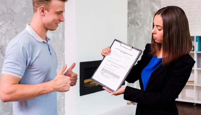 Engage a Real Estate Agent with Distressed Property Experience