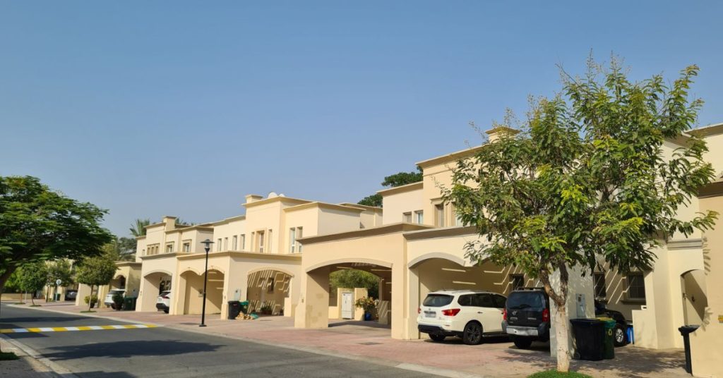Buy Property in Springs 15