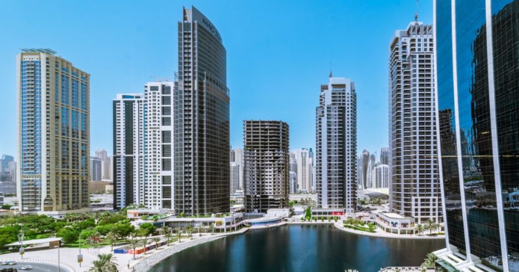 Jumeirah Lakes Towers (JLT)