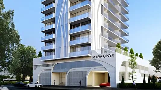 Myra Onyx at Nad Al Hamar Gardens